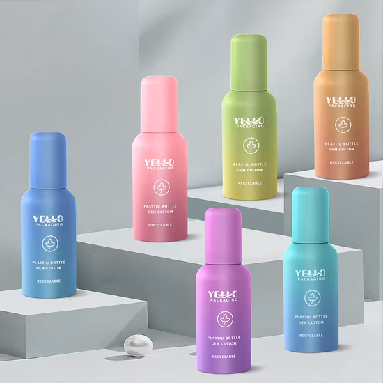 Forma redonda linda Eco Pet PCR Reciclado Marrón Naranja Azul 50 Ml 100 Ml 4 oz 8 Oz Botella de plástico vacía con atomizador de agua de rosa